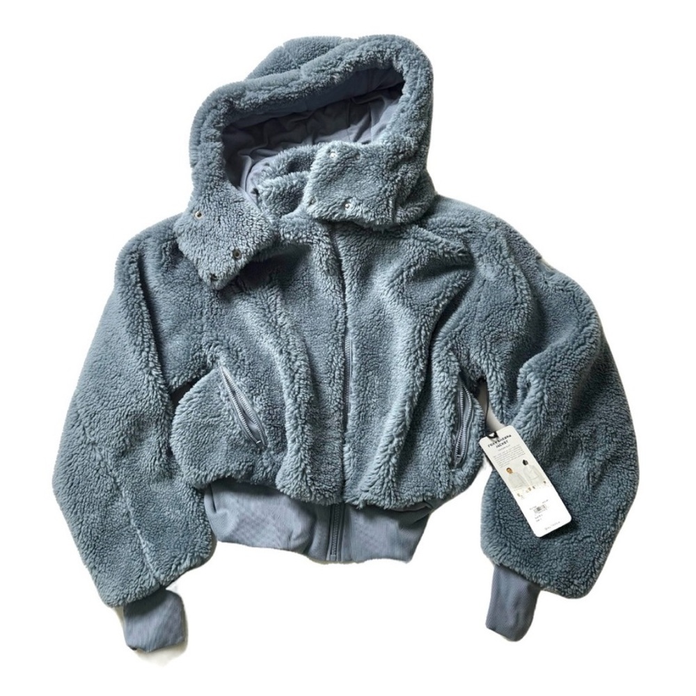 ALO Yoga Foxy Sherpa Jacket in Steele Blue